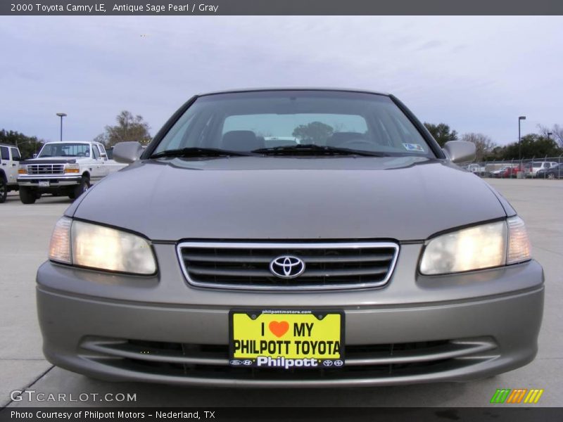 Antique Sage Pearl / Gray 2000 Toyota Camry LE