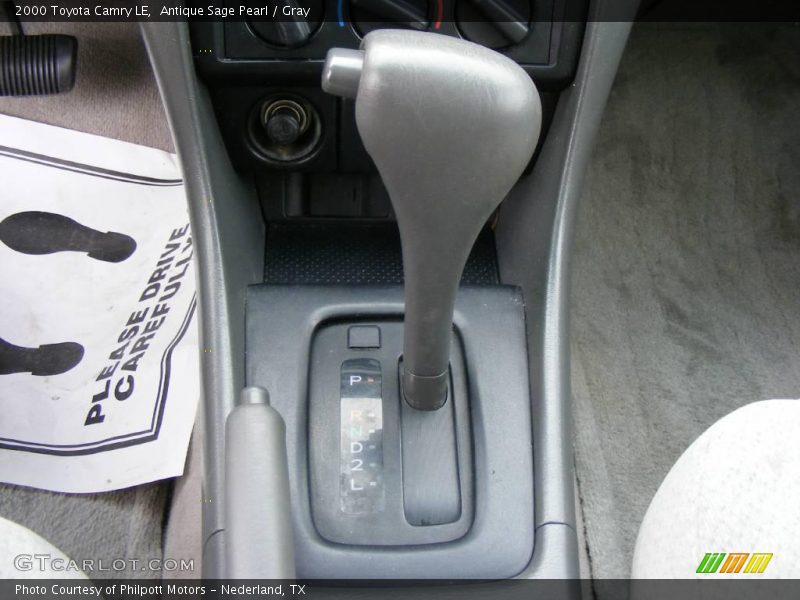 Antique Sage Pearl / Gray 2000 Toyota Camry LE