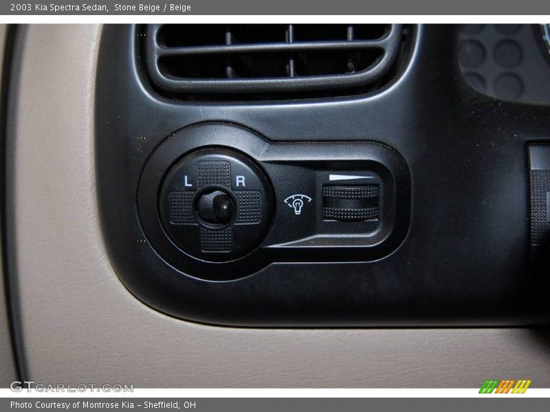 Stone Beige / Beige 2003 Kia Spectra Sedan