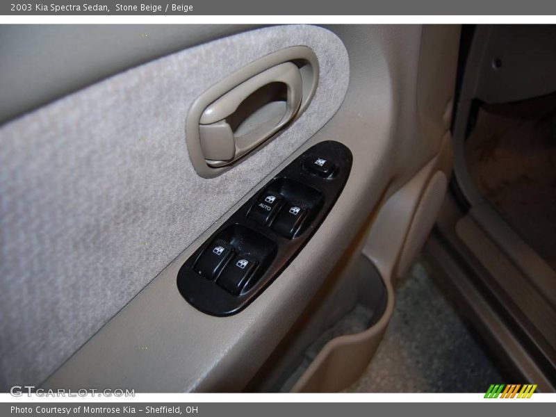 Stone Beige / Beige 2003 Kia Spectra Sedan