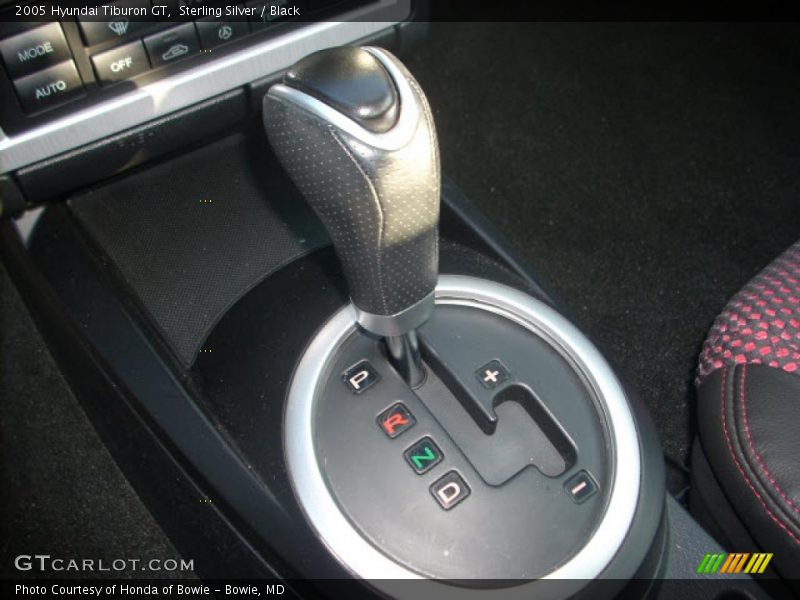 Sterling Silver / Black 2005 Hyundai Tiburon GT
