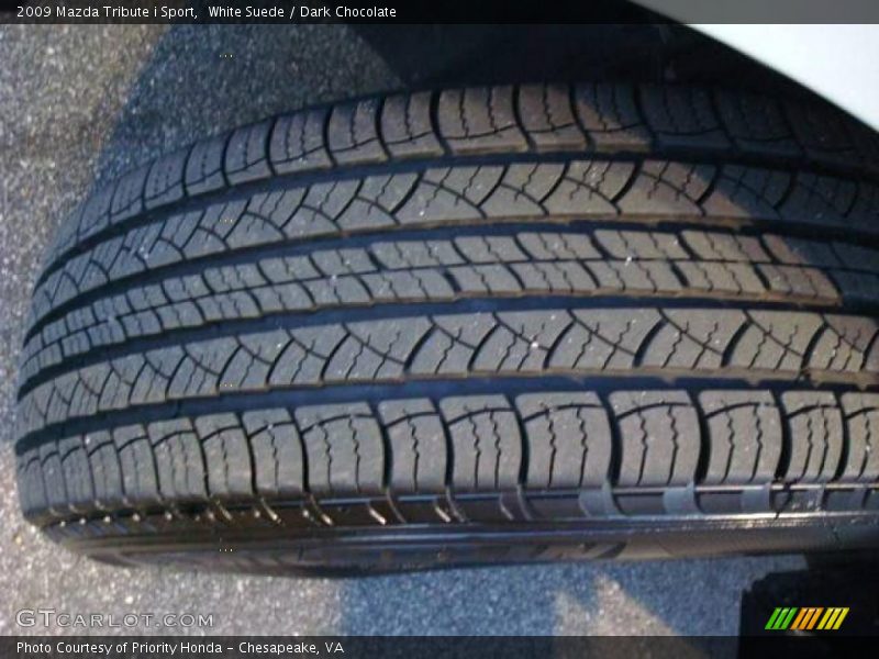 White Suede / Dark Chocolate 2009 Mazda Tribute i Sport