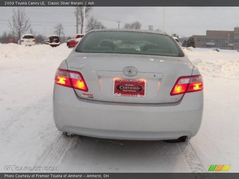 Classic Silver Metallic / Ash 2009 Toyota Camry LE