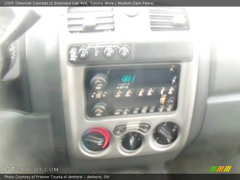 Summit White / Medium Dark Pewter 2005 Chevrolet Colorado LS Extended Cab 4x4
