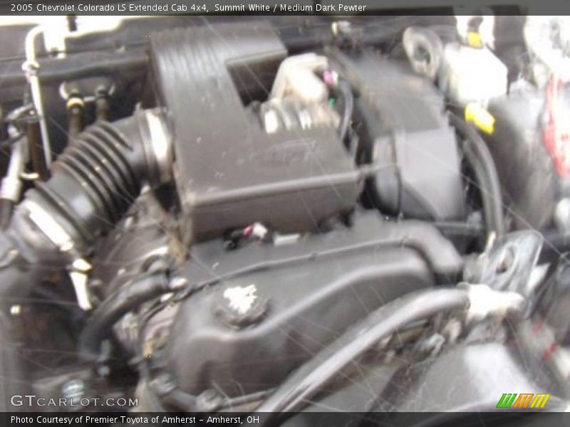 Summit White / Medium Dark Pewter 2005 Chevrolet Colorado LS Extended Cab 4x4