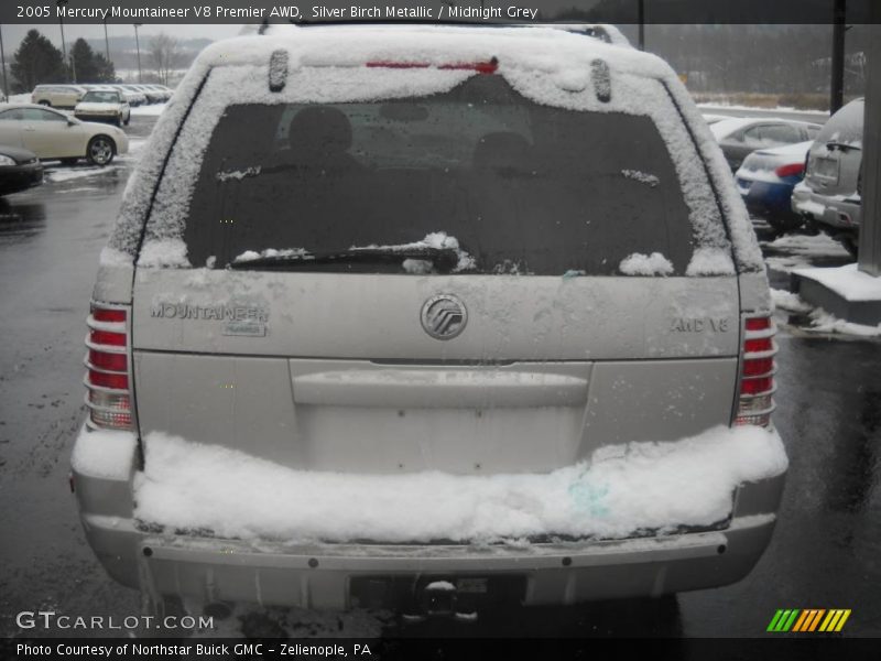 Silver Birch Metallic / Midnight Grey 2005 Mercury Mountaineer V8 Premier AWD