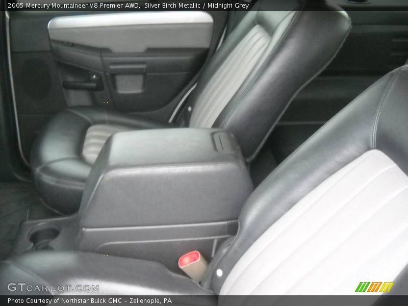 Silver Birch Metallic / Midnight Grey 2005 Mercury Mountaineer V8 Premier AWD