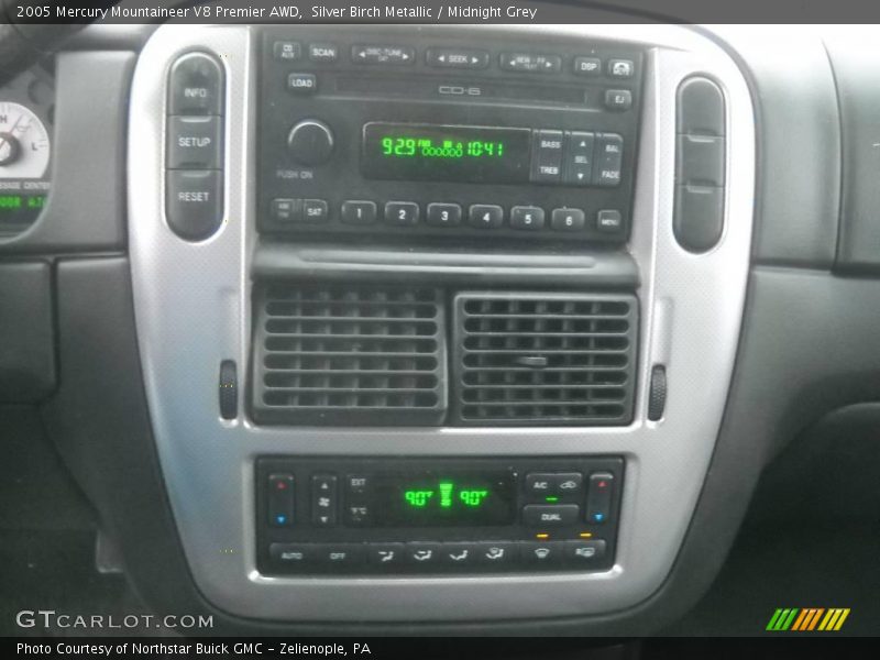 Silver Birch Metallic / Midnight Grey 2005 Mercury Mountaineer V8 Premier AWD