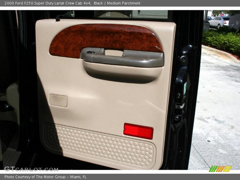 Black / Medium Parchment 2000 Ford F250 Super Duty Lariat Crew Cab 4x4
