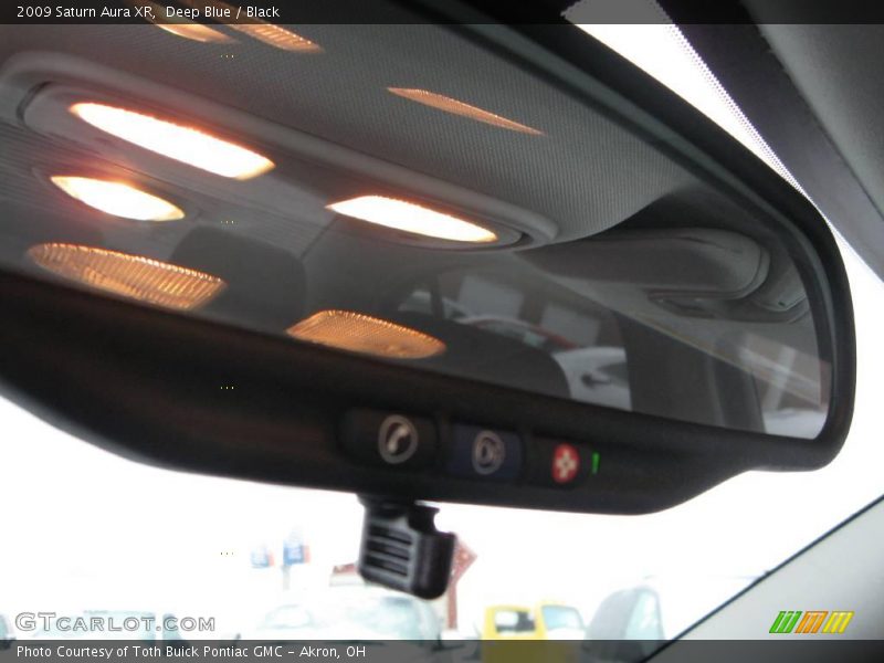 Deep Blue / Black 2009 Saturn Aura XR
