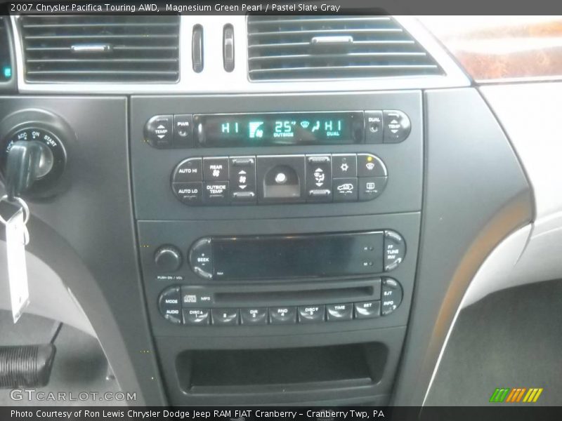 Magnesium Green Pearl / Pastel Slate Gray 2007 Chrysler Pacifica Touring AWD