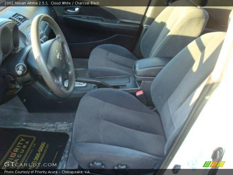 Cloud White / Charcoal Black 2002 Nissan Altima 2.5 S