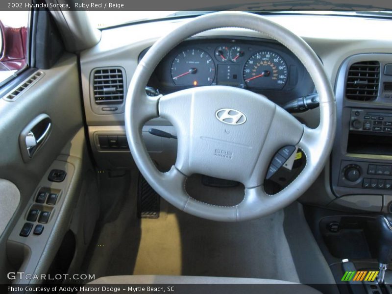 Ruby Red / Beige 2002 Hyundai Sonata