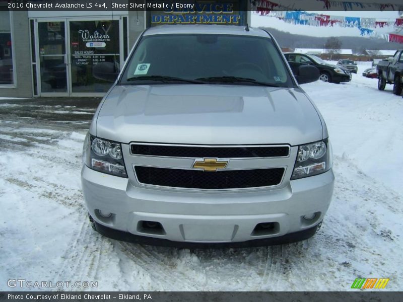 Sheer Silver Metallic / Ebony 2010 Chevrolet Avalanche LS 4x4