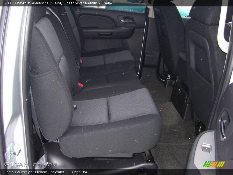 Sheer Silver Metallic / Ebony 2010 Chevrolet Avalanche LS 4x4