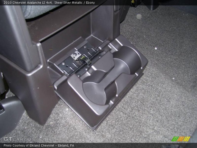 Sheer Silver Metallic / Ebony 2010 Chevrolet Avalanche LS 4x4