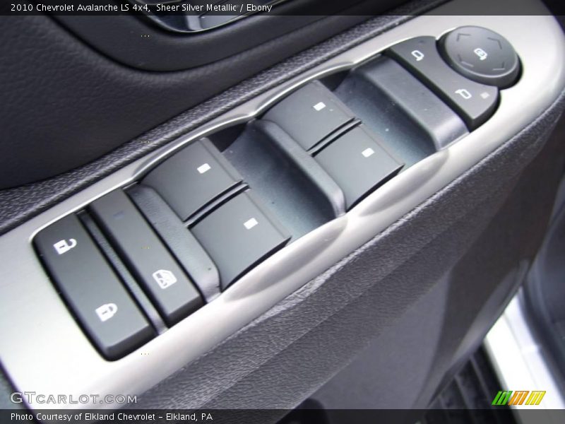 Sheer Silver Metallic / Ebony 2010 Chevrolet Avalanche LS 4x4