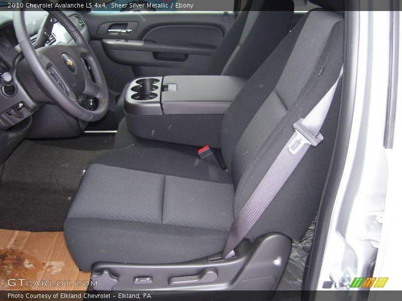Sheer Silver Metallic / Ebony 2010 Chevrolet Avalanche LS 4x4