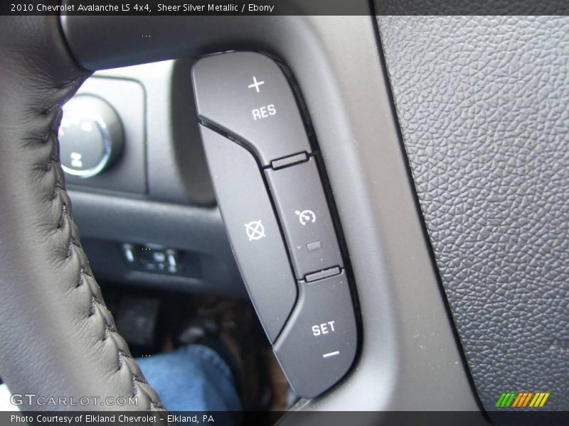 Sheer Silver Metallic / Ebony 2010 Chevrolet Avalanche LS 4x4