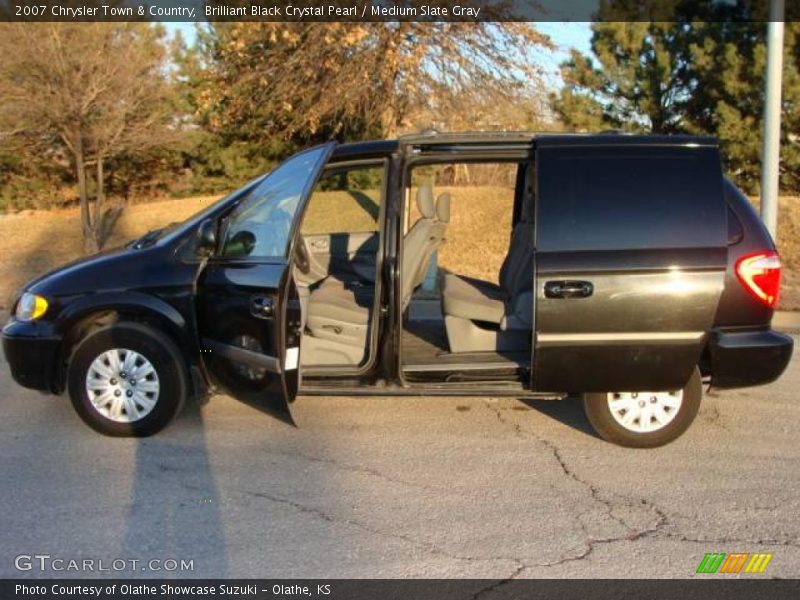 Brilliant Black Crystal Pearl / Medium Slate Gray 2007 Chrysler Town & Country