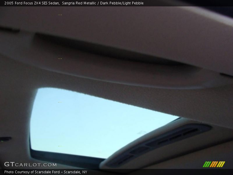 Sangria Red Metallic / Dark Pebble/Light Pebble 2005 Ford Focus ZX4 SES Sedan