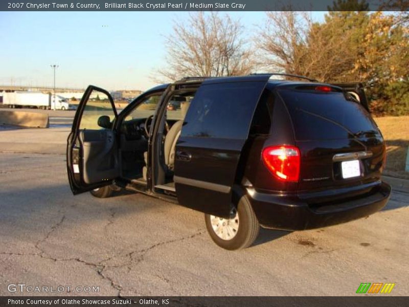 Brilliant Black Crystal Pearl / Medium Slate Gray 2007 Chrysler Town & Country