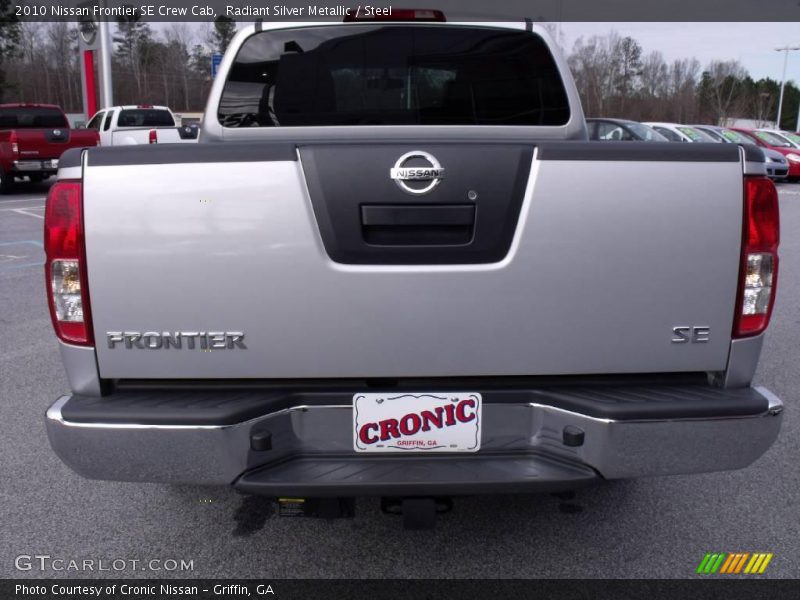 Radiant Silver Metallic / Steel 2010 Nissan Frontier SE Crew Cab