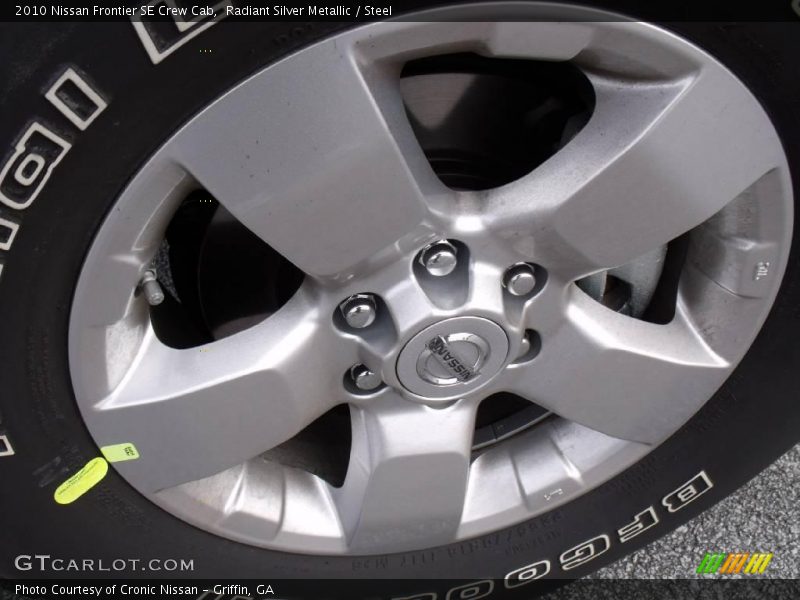 Radiant Silver Metallic / Steel 2010 Nissan Frontier SE Crew Cab