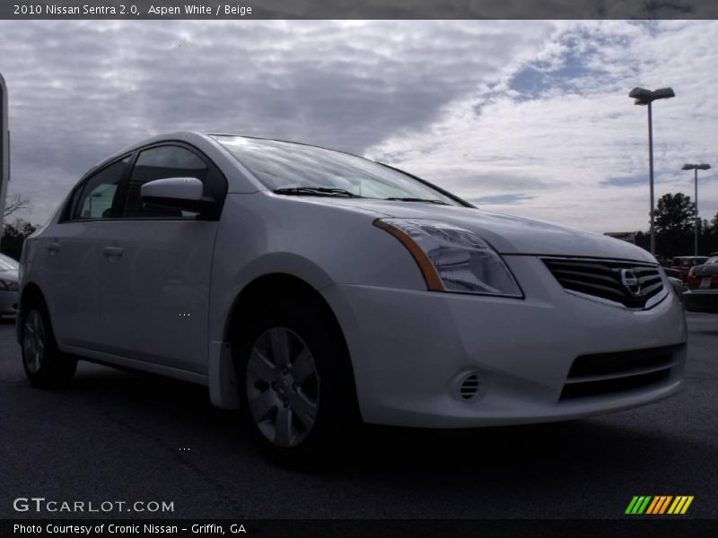 Aspen White / Beige 2010 Nissan Sentra 2.0
