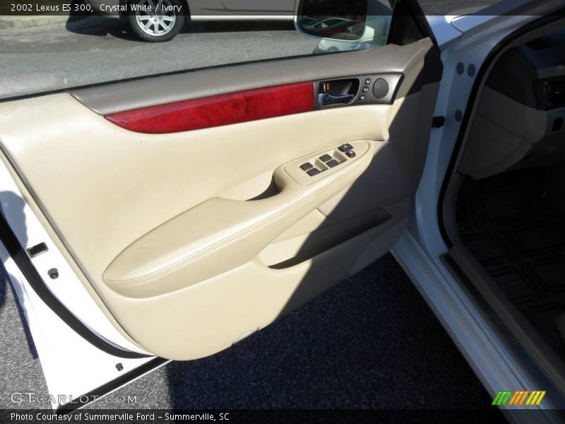 Crystal White / Ivory 2002 Lexus ES 300