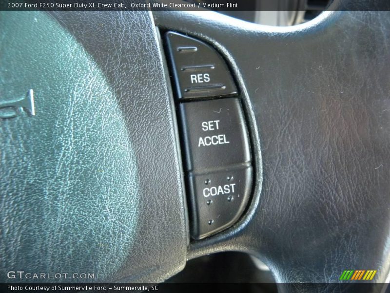Oxford White Clearcoat / Medium Flint 2007 Ford F250 Super Duty XL Crew Cab