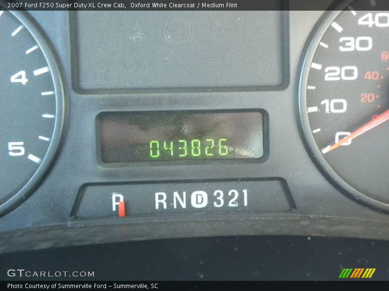 Oxford White Clearcoat / Medium Flint 2007 Ford F250 Super Duty XL Crew Cab