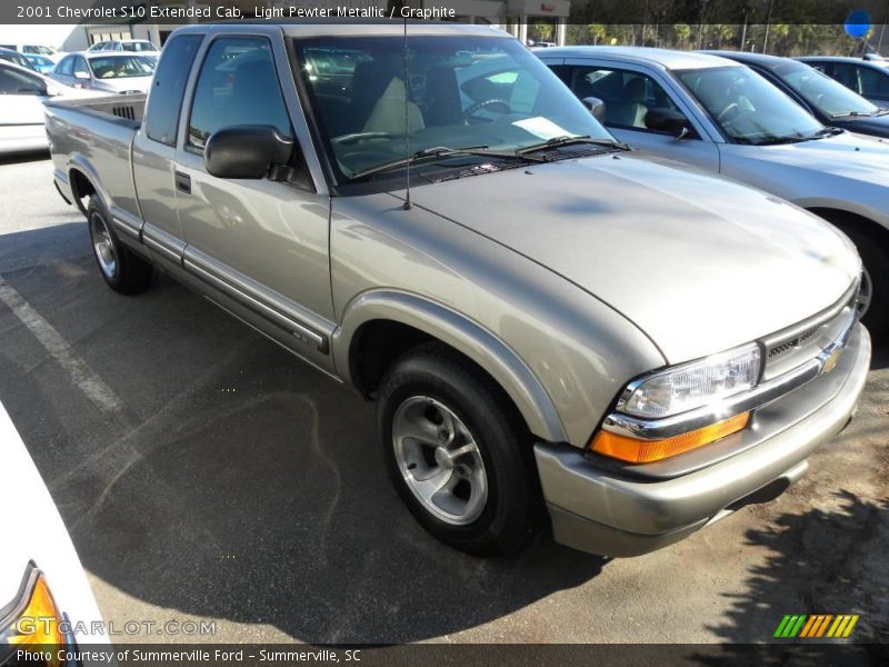 Light Pewter Metallic / Graphite 2001 Chevrolet S10 Extended Cab