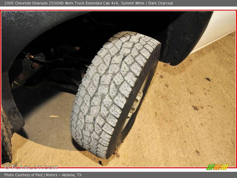 Summit White / Dark Charcoal 2005 Chevrolet Silverado 2500HD Work Truck Extended Cab 4x4