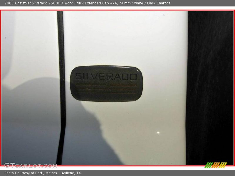 Summit White / Dark Charcoal 2005 Chevrolet Silverado 2500HD Work Truck Extended Cab 4x4