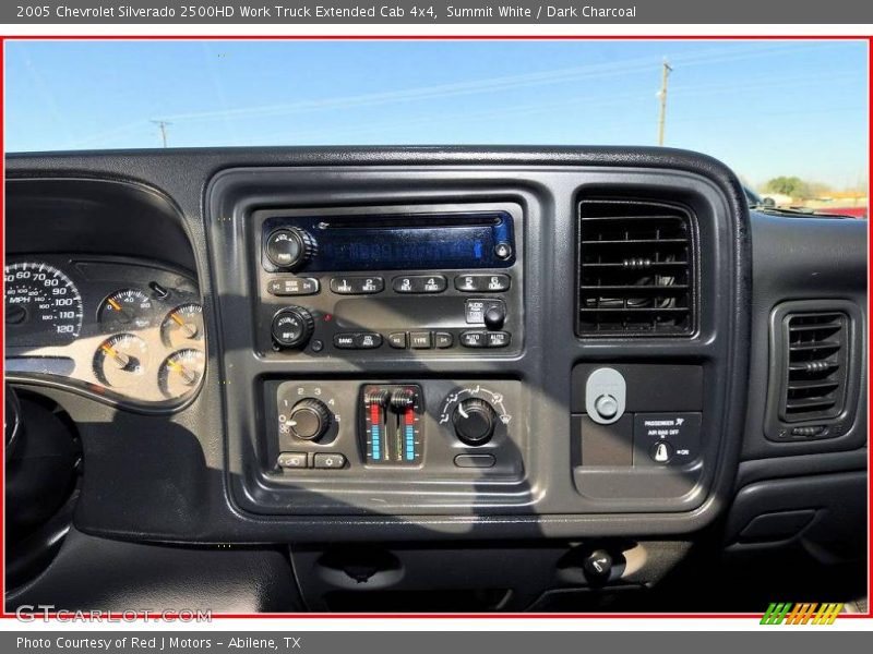 Summit White / Dark Charcoal 2005 Chevrolet Silverado 2500HD Work Truck Extended Cab 4x4