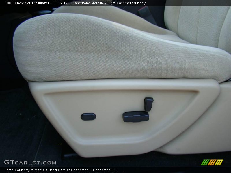 Sandstone Metallic / Light Cashmere/Ebony 2006 Chevrolet TrailBlazer EXT LS 4x4