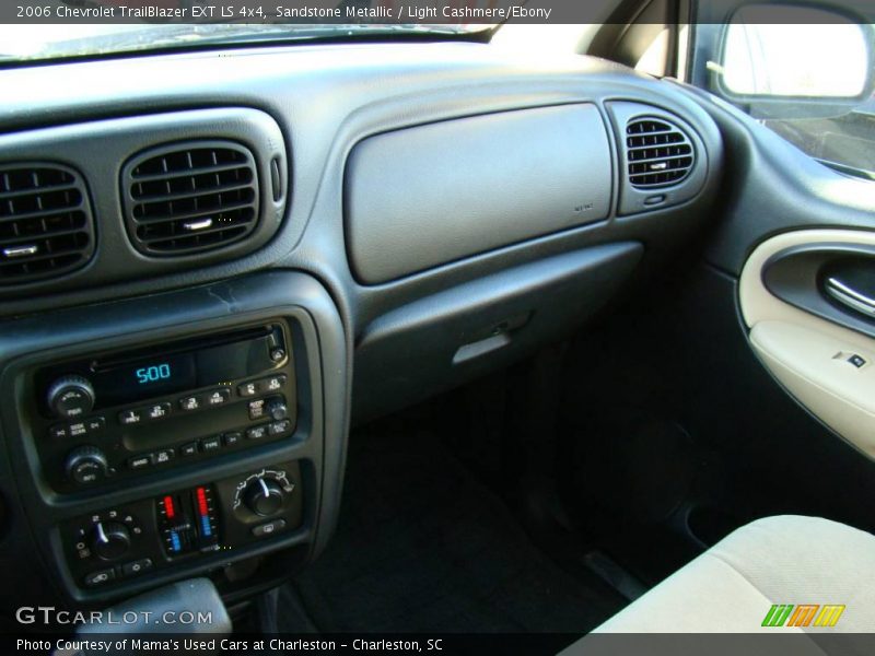 Sandstone Metallic / Light Cashmere/Ebony 2006 Chevrolet TrailBlazer EXT LS 4x4