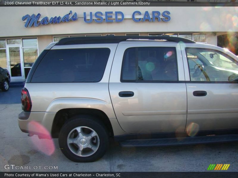 Sandstone Metallic / Light Cashmere/Ebony 2006 Chevrolet TrailBlazer EXT LS 4x4