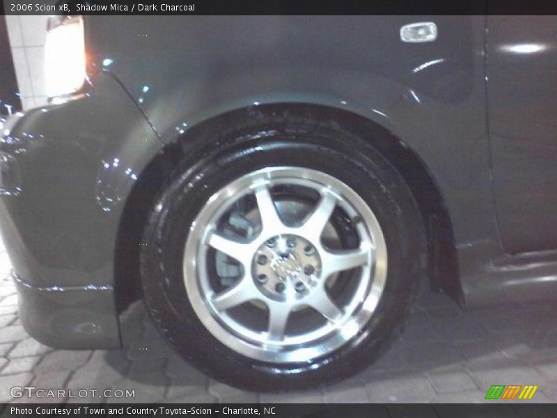 Shadow Mica / Dark Charcoal 2006 Scion xB