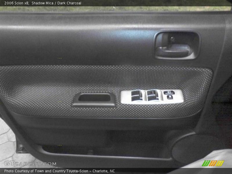 Shadow Mica / Dark Charcoal 2006 Scion xB