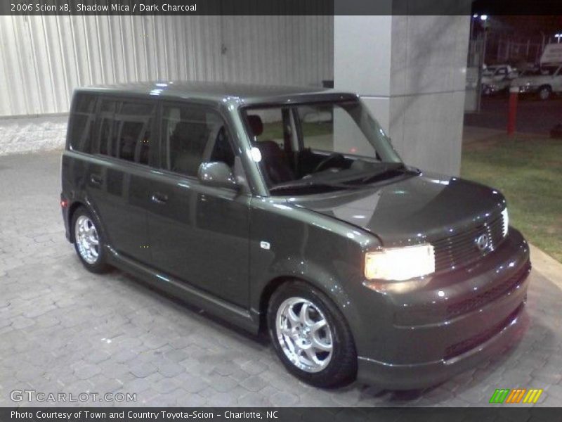 Shadow Mica / Dark Charcoal 2006 Scion xB