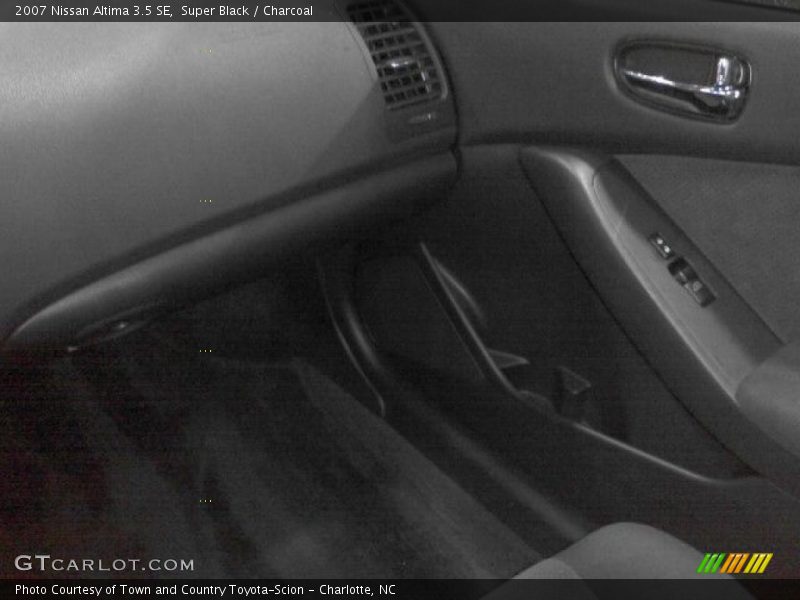 Super Black / Charcoal 2007 Nissan Altima 3.5 SE