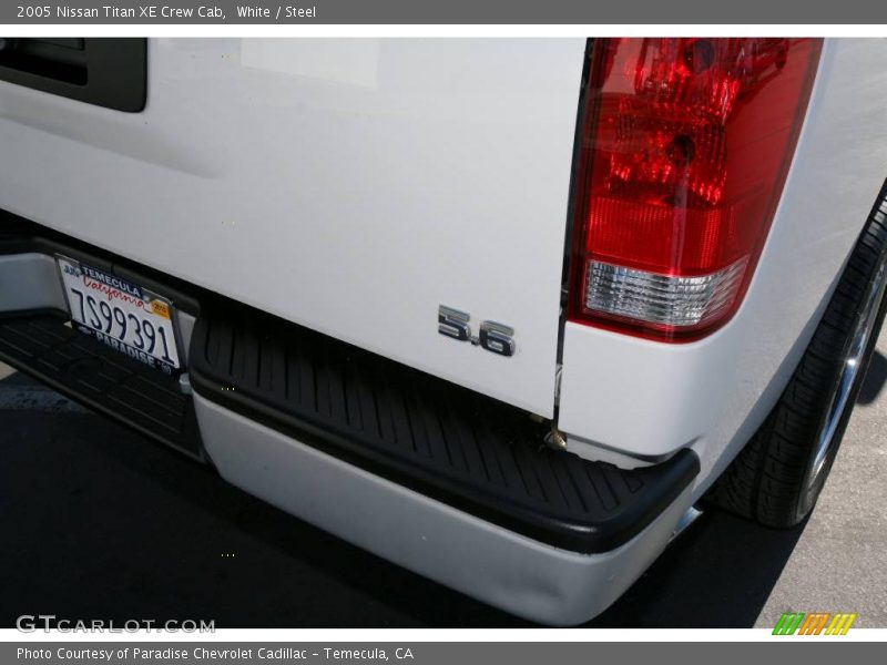 White / Steel 2005 Nissan Titan XE Crew Cab