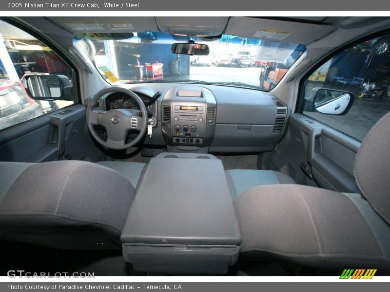 White / Steel 2005 Nissan Titan XE Crew Cab