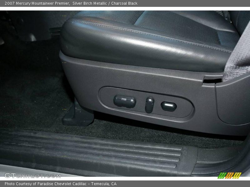 Silver Birch Metallic / Charcoal Black 2007 Mercury Mountaineer Premier