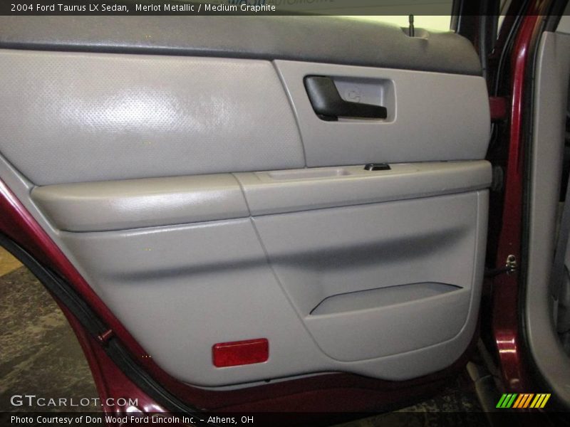 Merlot Metallic / Medium Graphite 2004 Ford Taurus LX Sedan