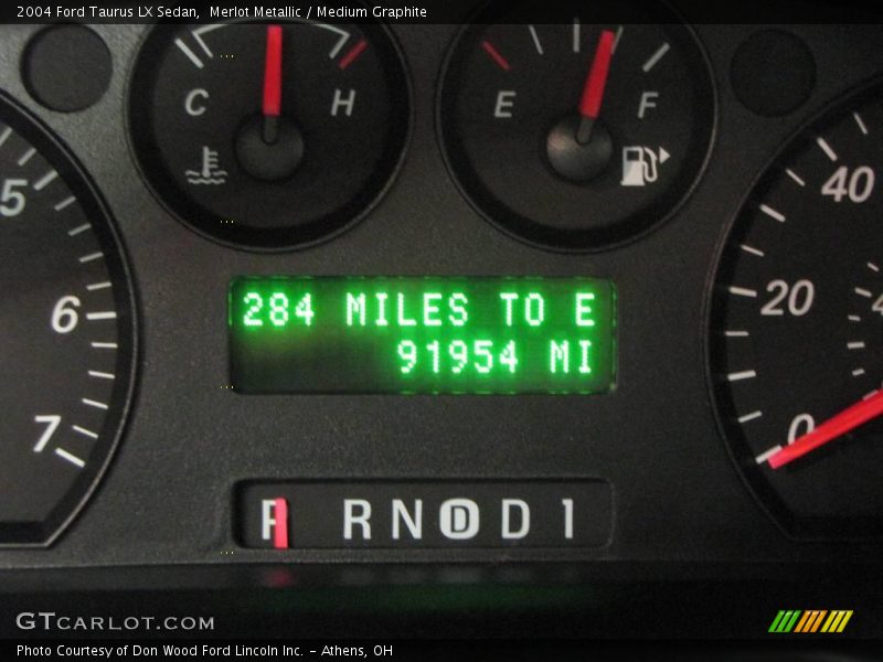 Merlot Metallic / Medium Graphite 2004 Ford Taurus LX Sedan