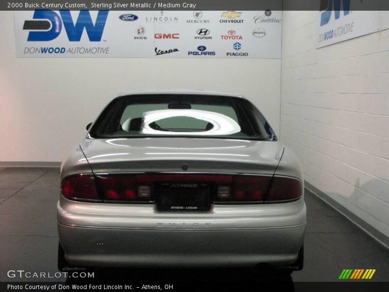 Sterling Silver Metallic / Medium Gray 2000 Buick Century Custom