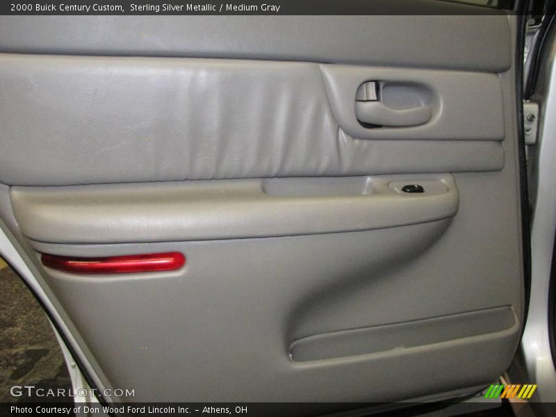 Sterling Silver Metallic / Medium Gray 2000 Buick Century Custom